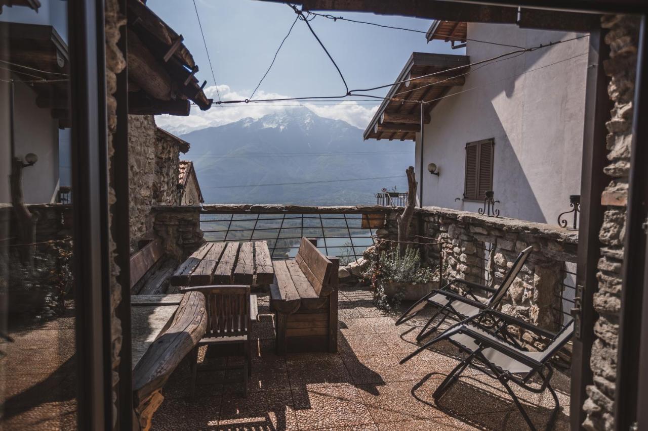 Appartamenti Montemezzo Le Case In Pietra Vista Lago Gera Lario Exteriör bild
